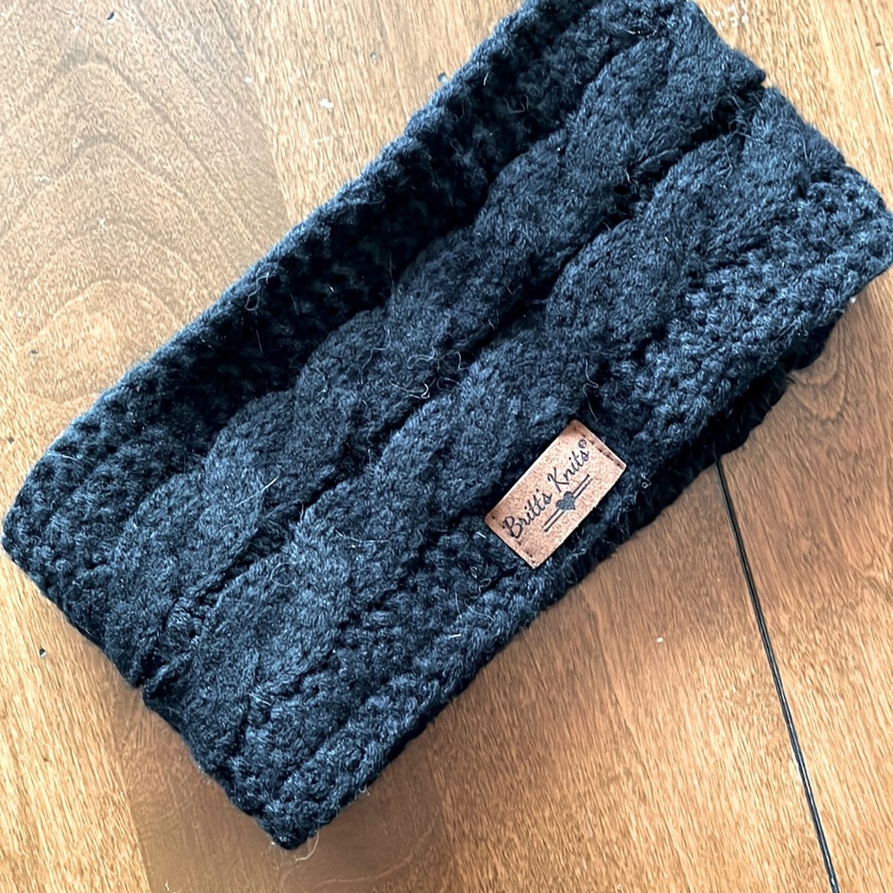 NWOT Warm and cozy Head Wrap!